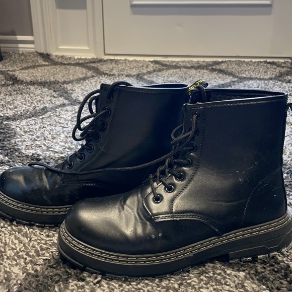 INSPIRED DOC MARTEN BOOT - Picture 3 of 3